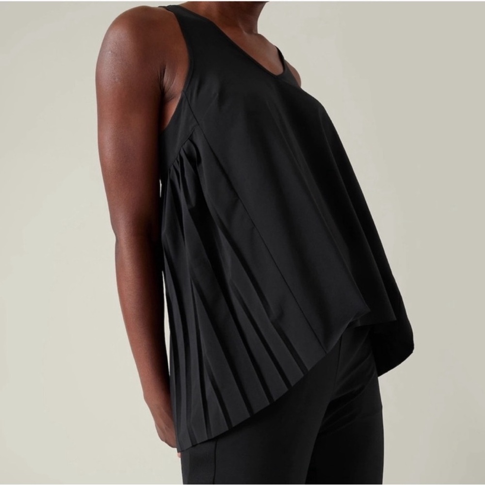 Athleta Spring Forward Pleated Back Tank Top Size Small